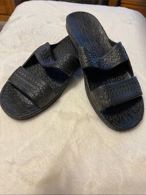 Textured Black Slide Sandals
